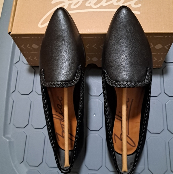 ZODIAC Hill LOAFERS brand new BRAIDED TRIM black - Picture 3 of 8